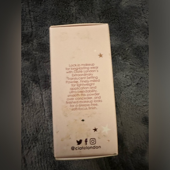 Ciaté Extraordinary Translucent Powder - Picture 2 of 3